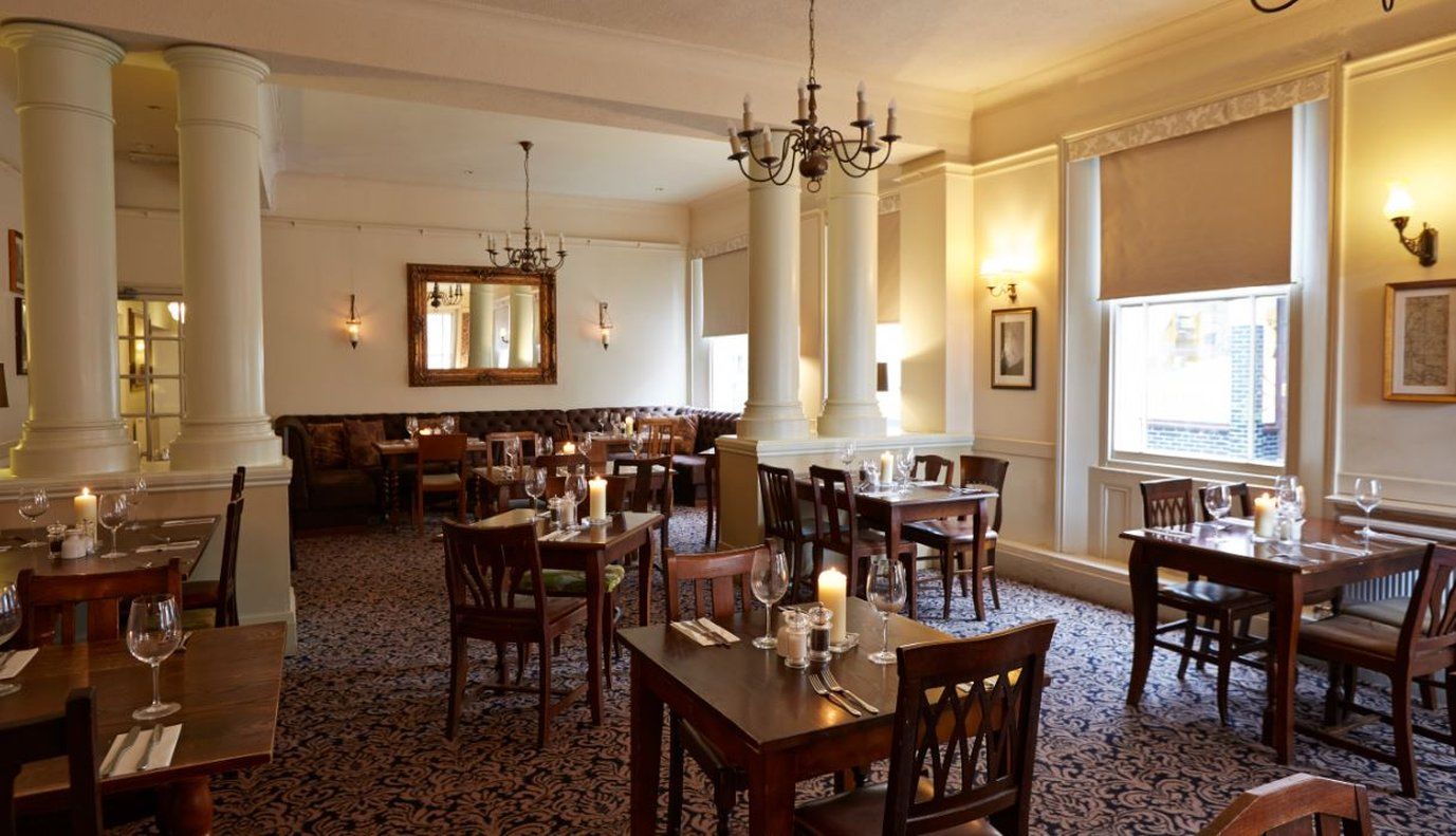 George Hotel By Greene King Inns 헌팅던 레스토랑 사진